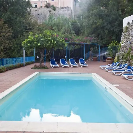 Sleeps 12 Pool Air Con Wifi Villa